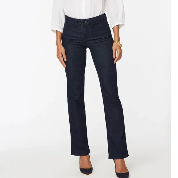 Sold 💕 - Picture 1 of 16